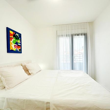 S'Akvarel 1 & 5 - Private Garage Apartment สปลิท ภายนอก รูปภาพ