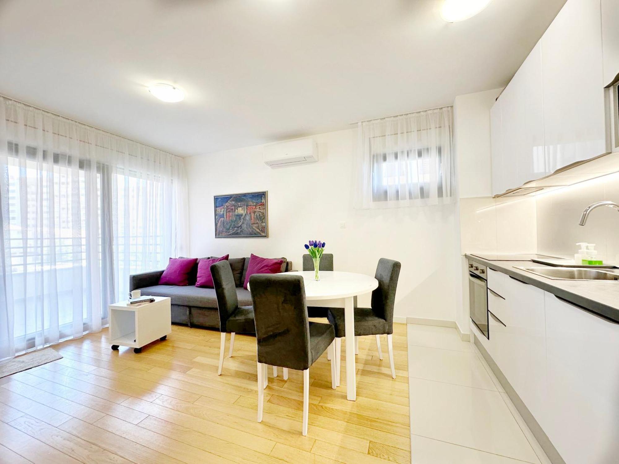 S'Akvarel 1 & 5 - Private Garage Apartment สปลิท ภายนอก รูปภาพ