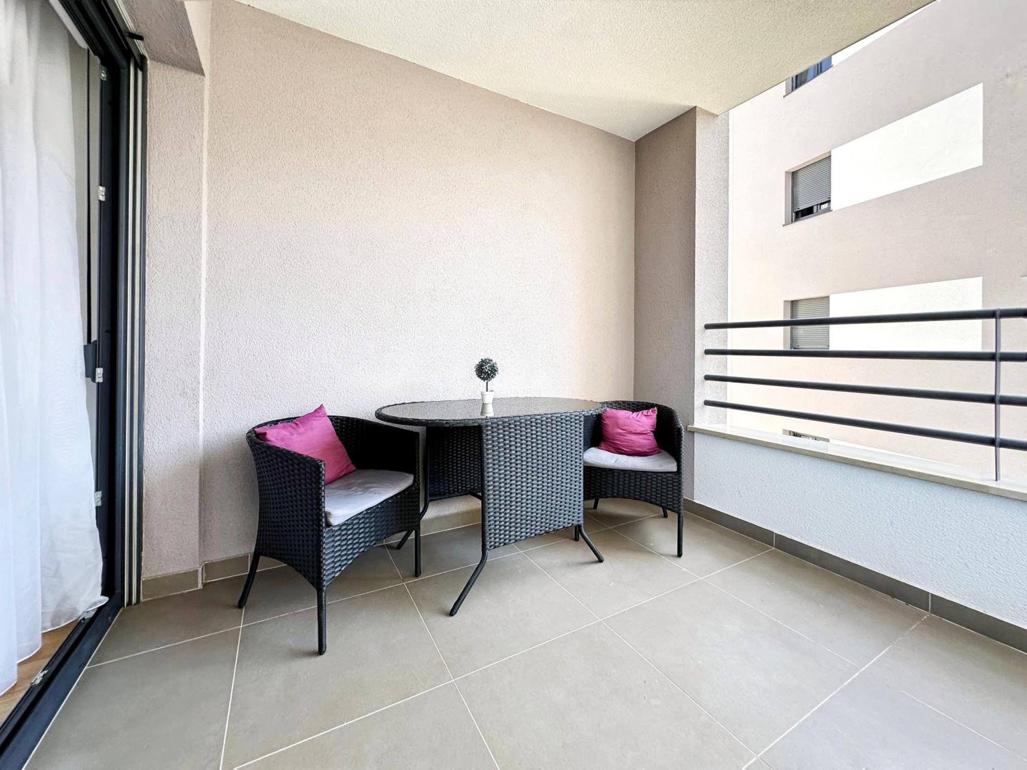 S'Akvarel 1 & 5 - Private Garage Apartment สปลิท ภายนอก รูปภาพ