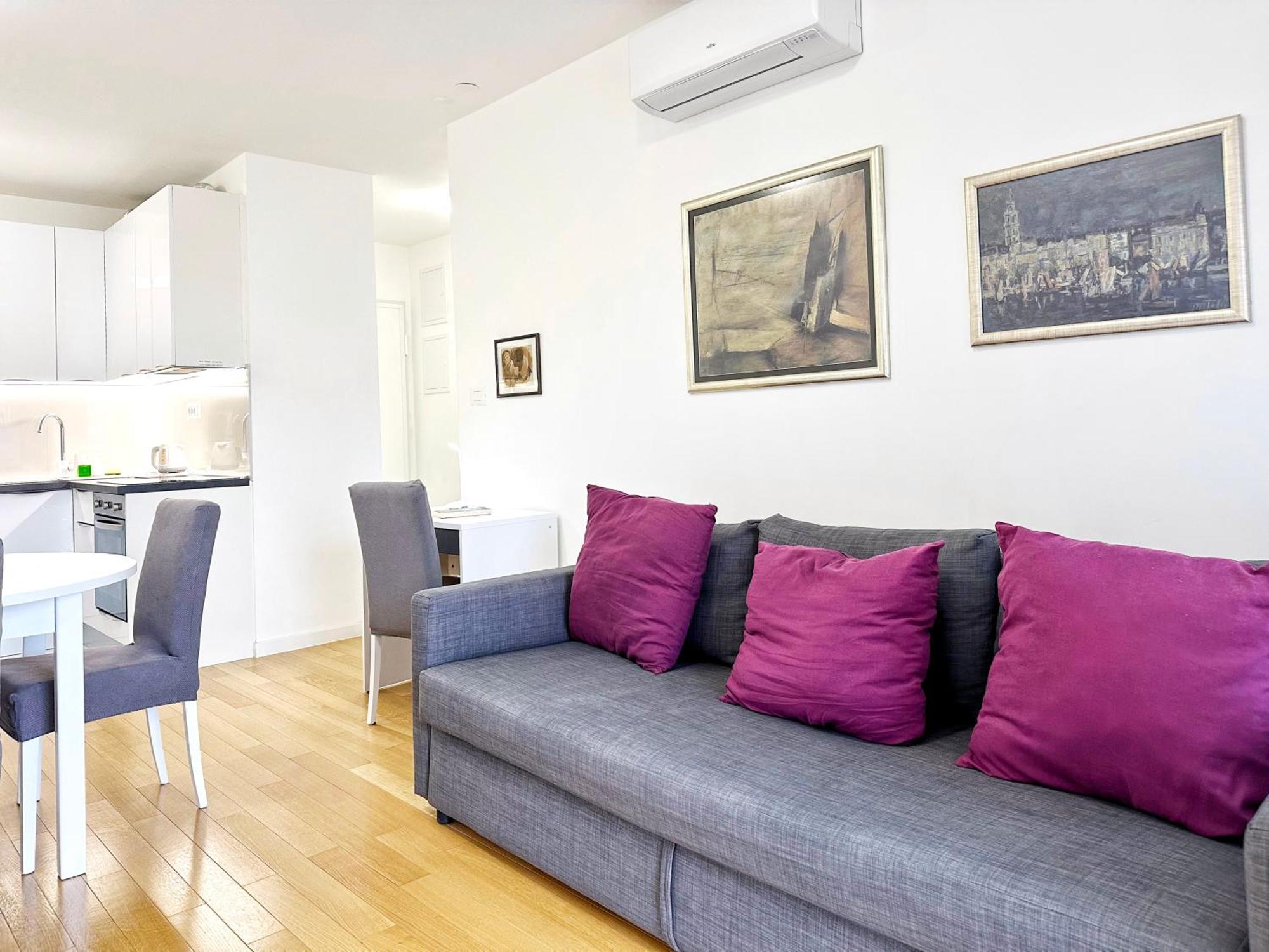 S'Akvarel 1 & 5 - Private Garage Apartment สปลิท ภายนอก รูปภาพ