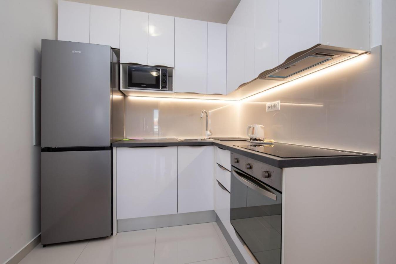 S'Akvarel 1 & 5 - Private Garage Apartment สปลิท ภายนอก รูปภาพ